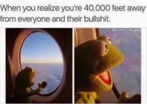 funny-memes-airport-34.webp