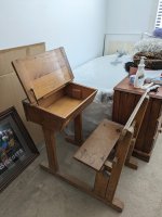 Desk 1.jpg